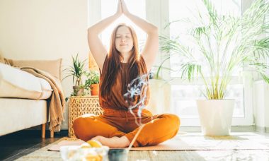 thérapie du yoga pour arrêter de fumer